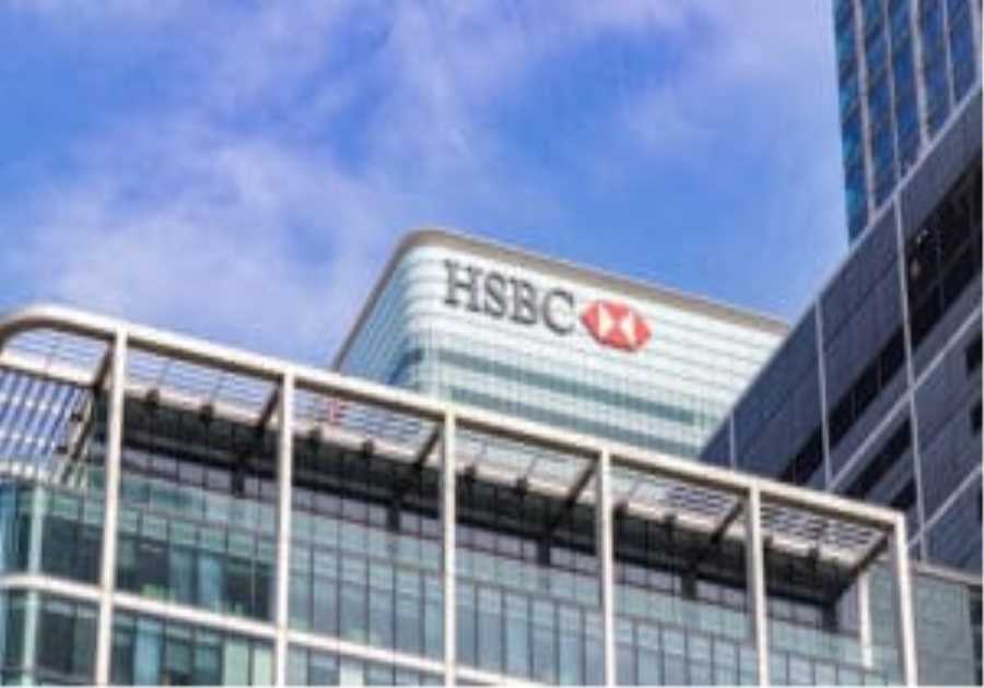 HSBC staff share $3.9bn bonus pot as profits top forecasts