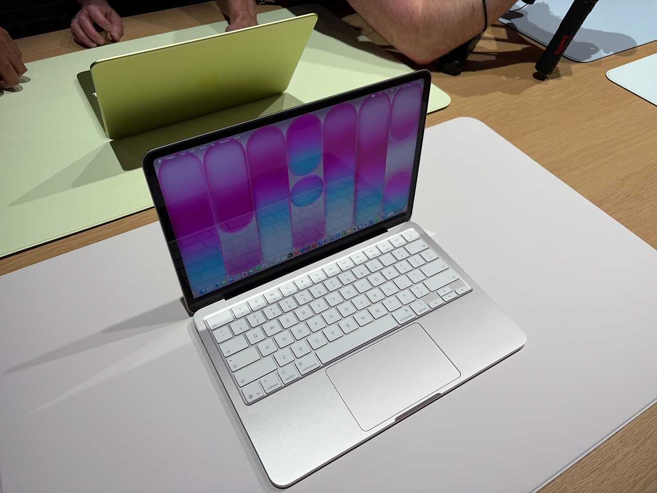 MacBook Neo 7