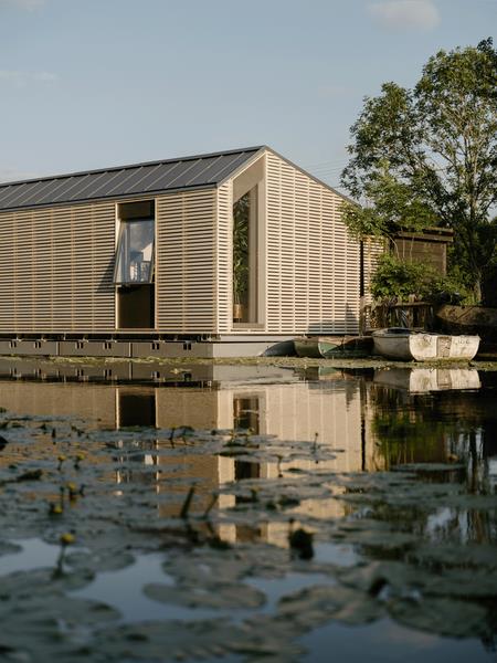 How Do You Build a Floating Home, Anyway? This One Used a Modular System