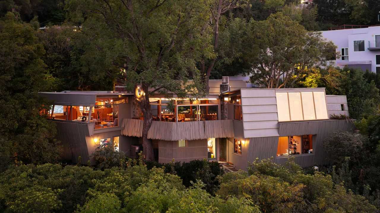 Rudolph Schindler’s Kallis House Just Hit the Market in L.A. for $7M