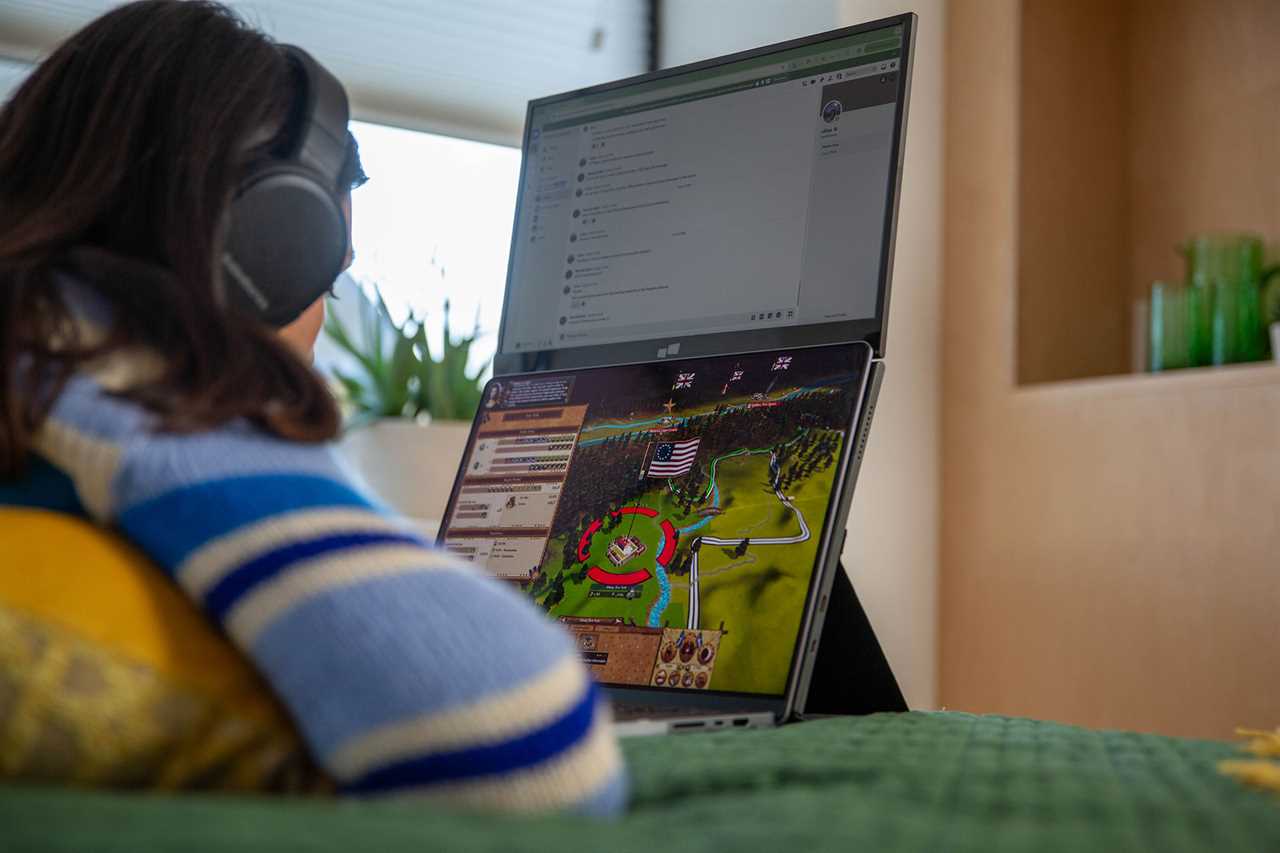 Mobile Pixels Duex Float 2 Pro – Best Portable monitor for MacBook Neo