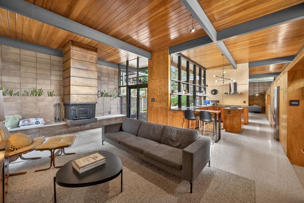 Near Sacramento, a Midcentury Time Capsule Is on the Market for $1.8M