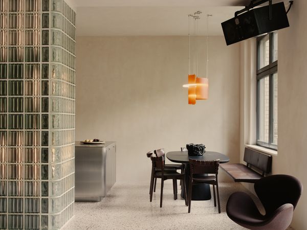 They Channeled the Oontz Oontz of One of Berlin’s Most Famous Nightclubs Into an Apartment