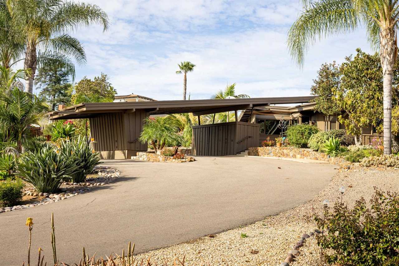 Avocados Grow All Around This San Diego Midcentury Seeking $2.6M