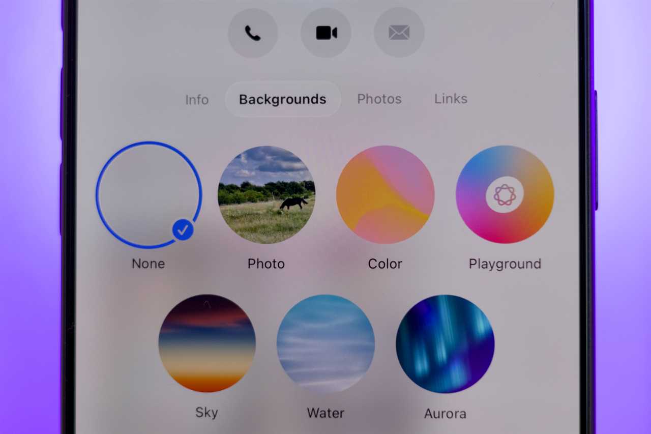 iMessage background options