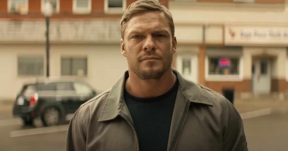 Woke Hollywood Star and Trump-Hating Actor Alan Ritchson Beats Neighbor in Front of CHILDREN