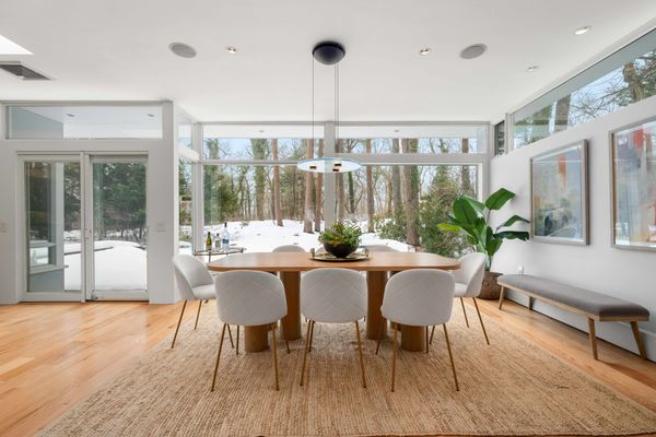 For $2M, You Can Land a ’50s Home in a Utopian Massachusetts Community