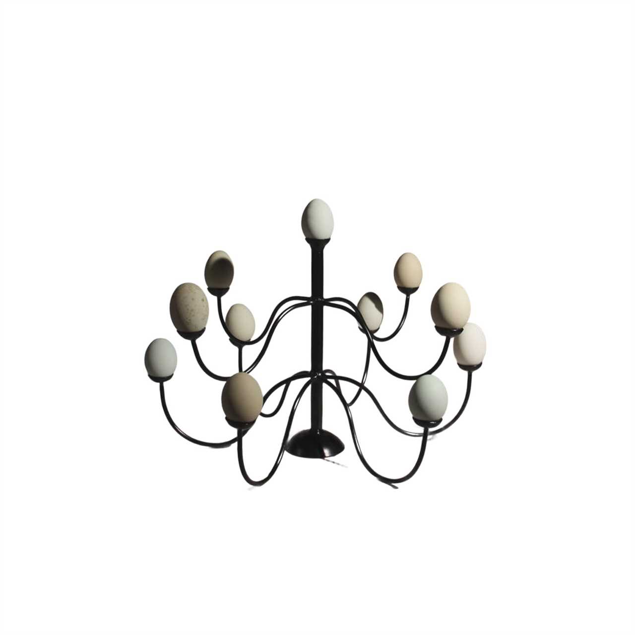 How to Put Together a Freaky Little Dining Tablescape