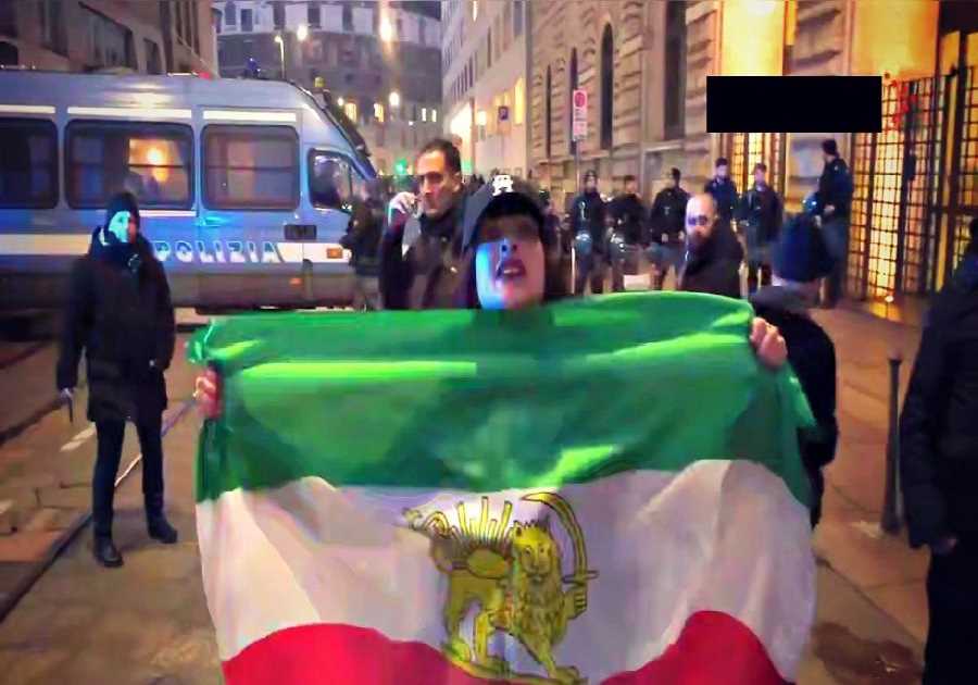 Trump-Supporting Iranian Diaspora Face Off With Italian Leftists Protesting the Strikes in Front of the US Embassy in Milan