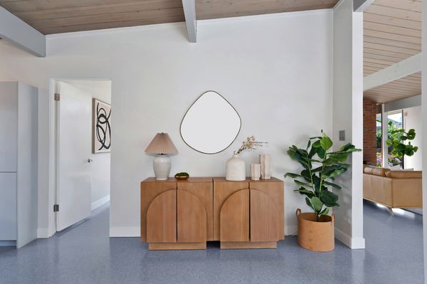 For $1.3M, You Can Scoop Up a Mint-Condition Bay Area Eichler