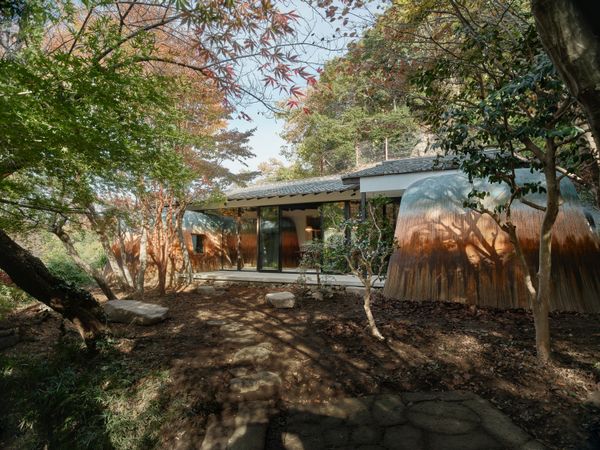 The Clay Domes Anchoring This Japanese Home Are Basically a Life-Size Ceramics Project