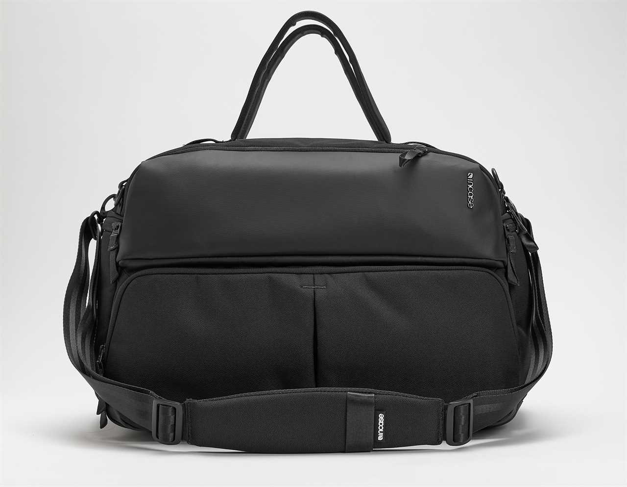 Incase A.R.C. Duffel – Best MacBook duffel bag