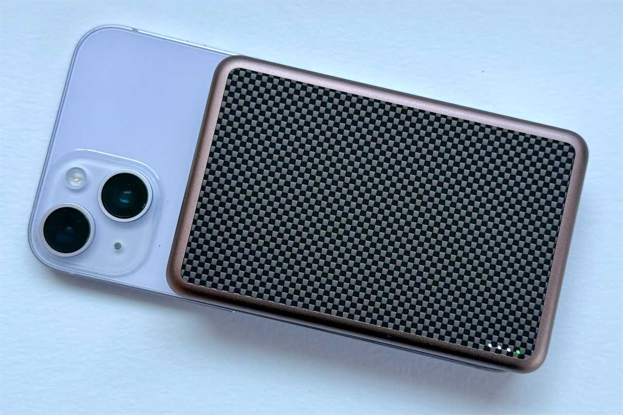 Benks ArmorGo Qi2 Power Bank (10K) - Toughest magnetic power bank case