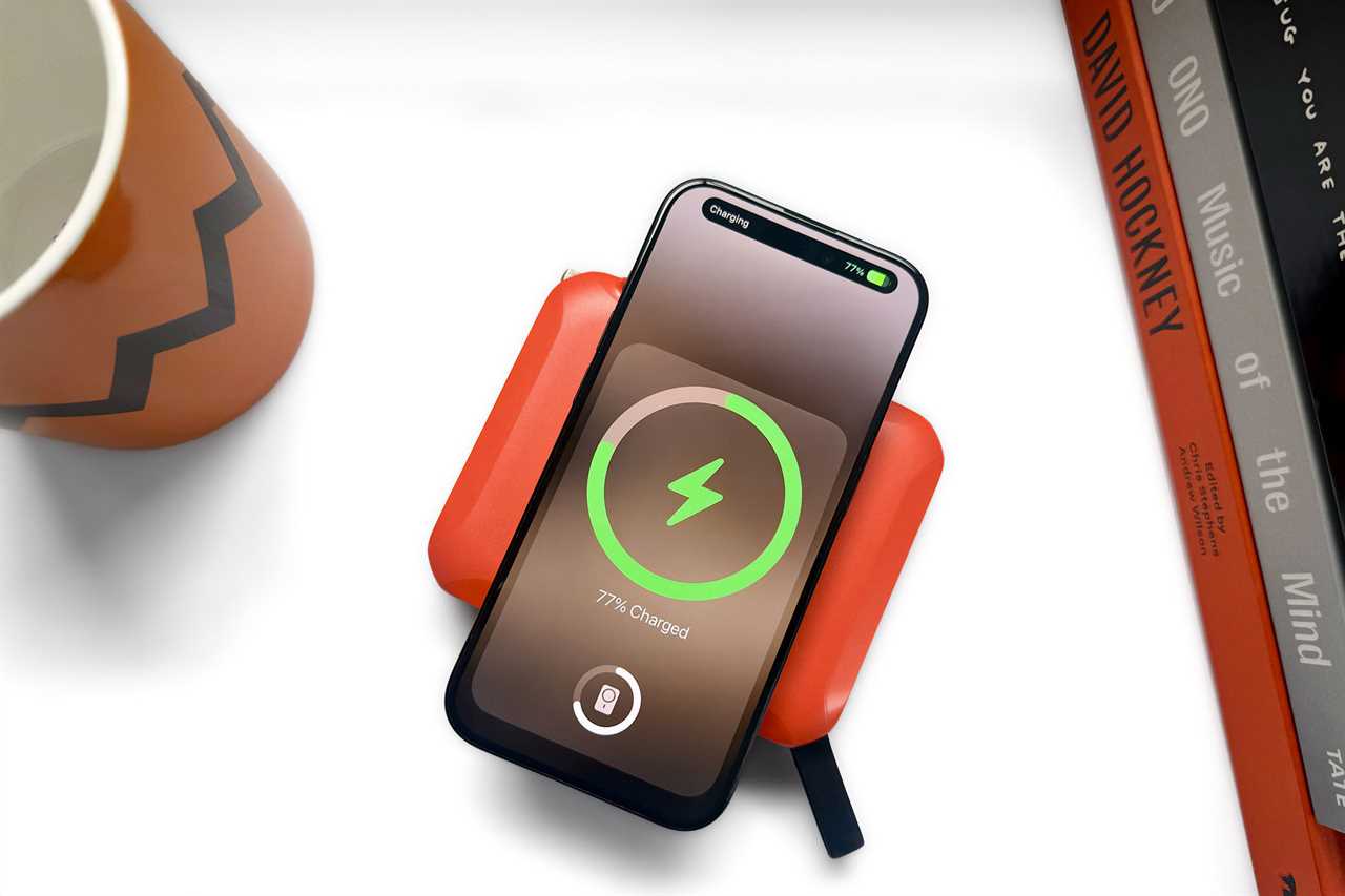 Statik SmartCharge Pro – Multi-iPhone magnetic travel 15K battery pack