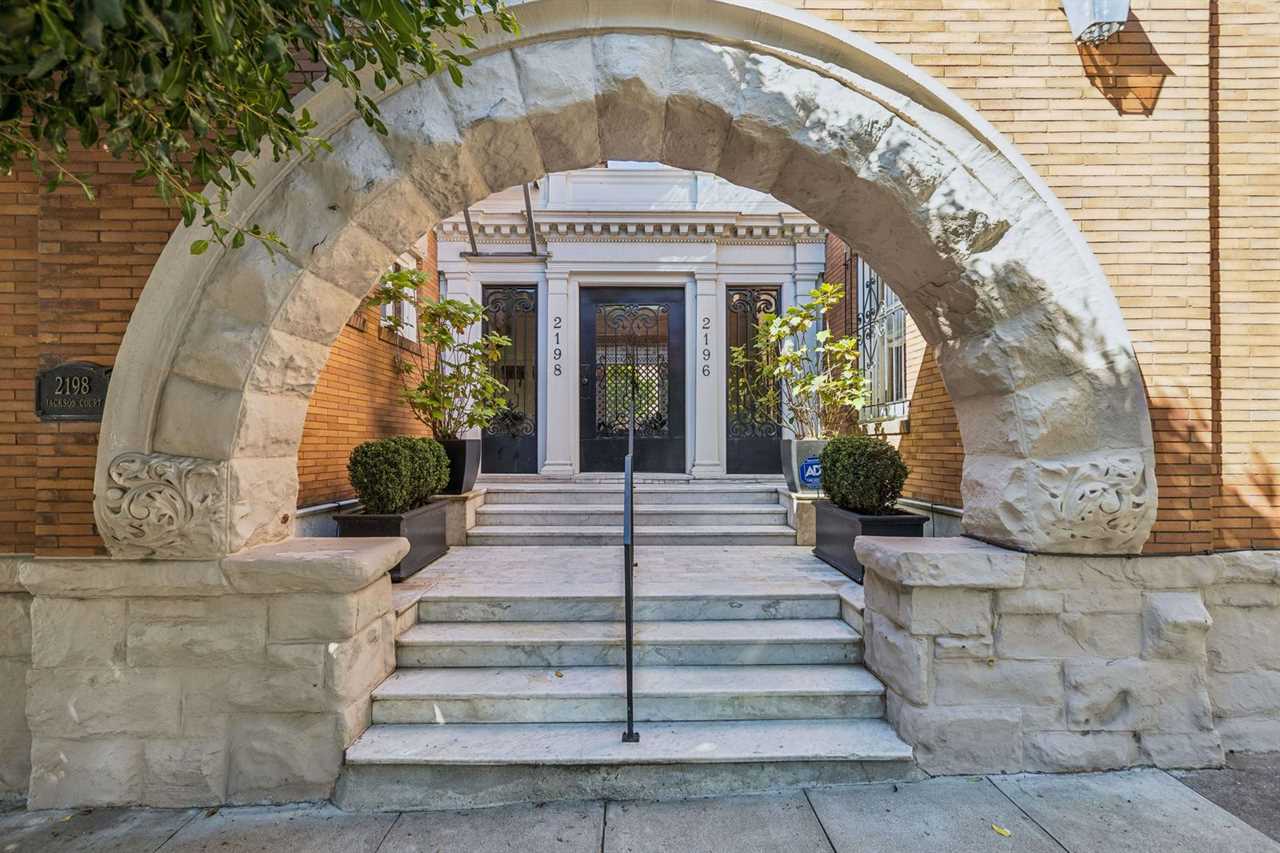 There’s a Massive Stone Arch That Welcomes You Into This $6M San Francisco Mansion