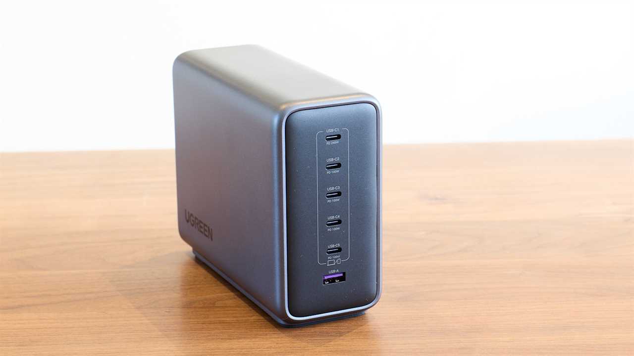 Ugreen Nexode 500W – Most powerful desktop charger