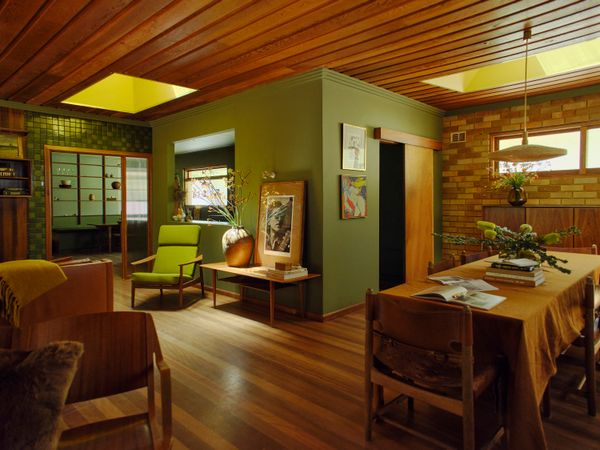 Australian Designer Claire Perini’s Renovated Midcentury Is Soaked in ’70s Soul