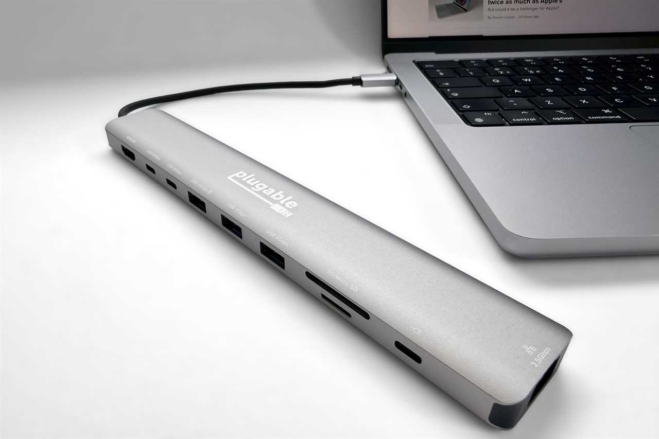Plugable 10 in 1 USB C Hub USBC 10IN1E MacBook