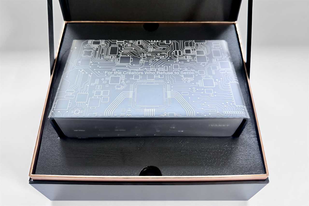 iVanky FusionDock Ultra boxed