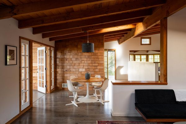 There’s a Canyon Oasis Behind This $2.5M San Diego Home