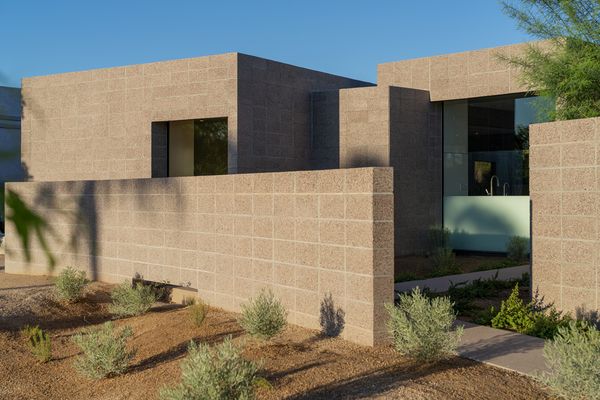 You’d Never Guess This Concrete ADU Is Part of a Phoenix Golf Community