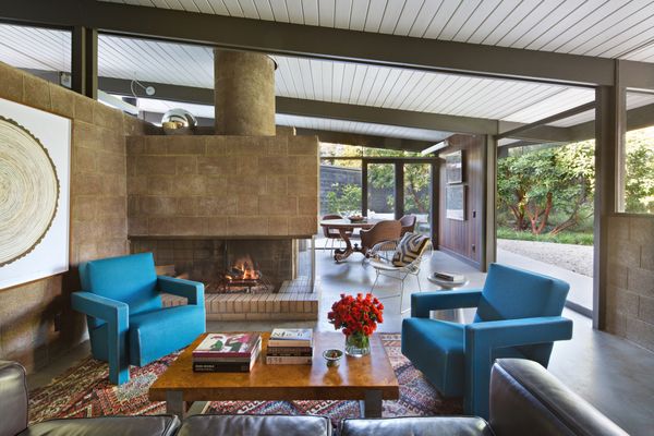 This $2.7M Los Angeles Midcentury Is a Post-and-Beam Dream