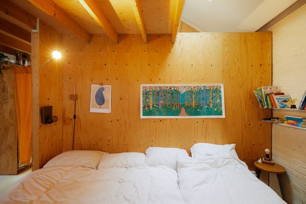 p. 158-163 SHAI AKRAM &amp; ANDREW HAYTHORNTHWAITE – CONVERTED WORKSHOP, Stoke Newington, London, U.K.