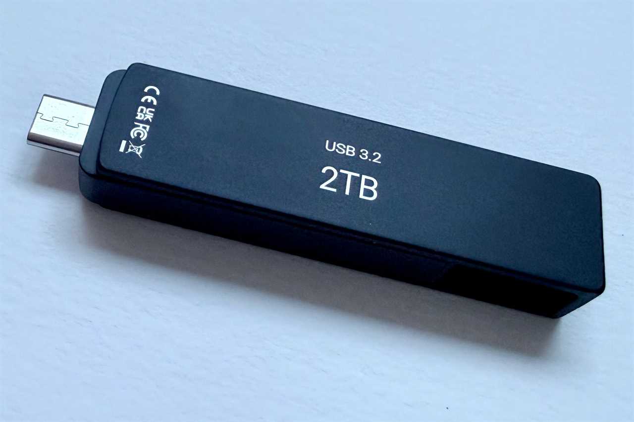 PNY DUO LINK V3 USB 3 2 Gen 2 Type C Dual Flash Drive USB C 2TB