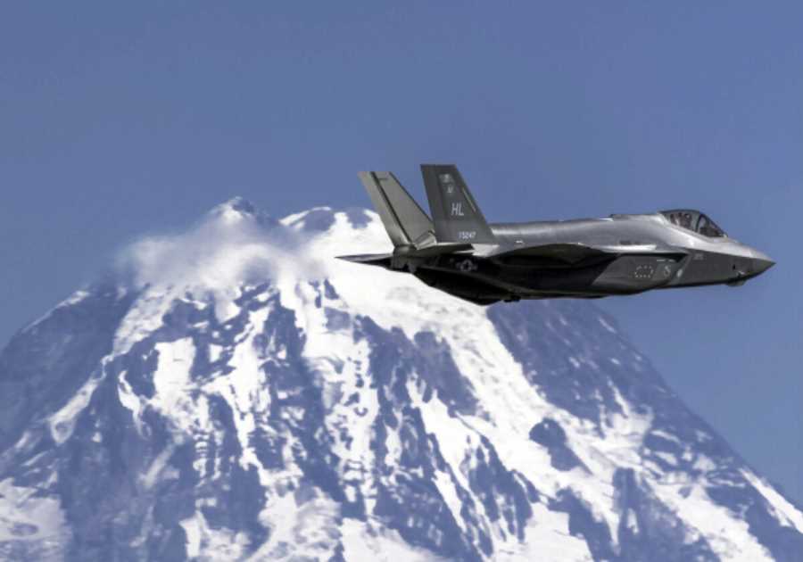 U.S. F-35 Fighter Jet Crashes in Nevada