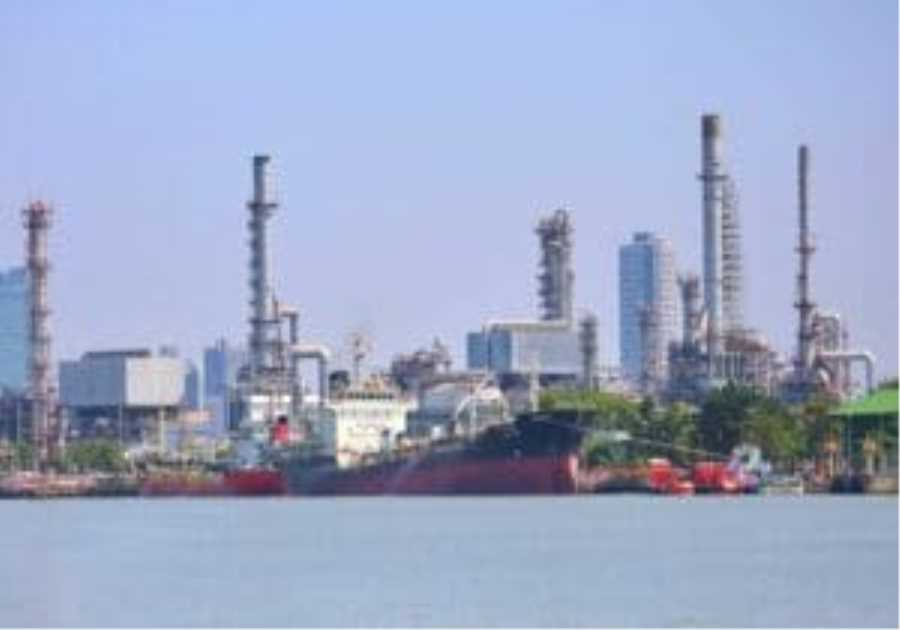 Oil price surges past $111 as Strait of Hormuz deadline looms