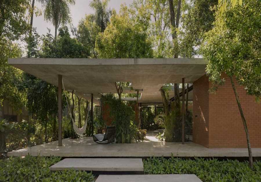 The Forest Is the Living Room at This Concrete Paraguay Retreat