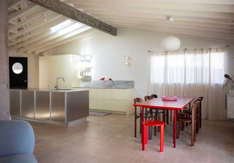 It Took Over a Year to Bring This SoCal Midcentury From Flea-Infested to a Soft Industrial Dream