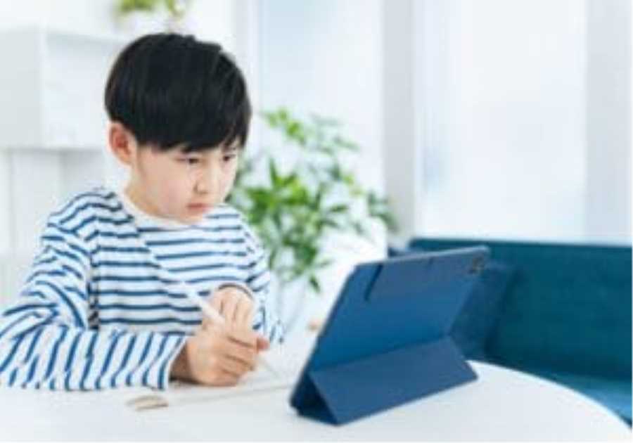 Government calls on EdTech firms to build safe AI tutors for disadvantaged pupils