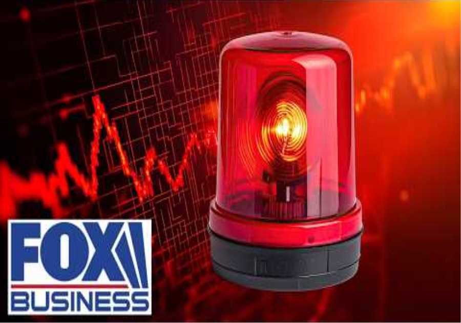 ‘PANIC BUYERS’: Investment strategist flags UNUSUAL market behavior