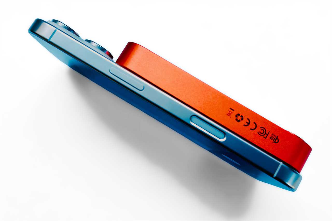KUXIU S4 Qi2 2 25W 10K Semi Solid Safe Wireless Power Bank side