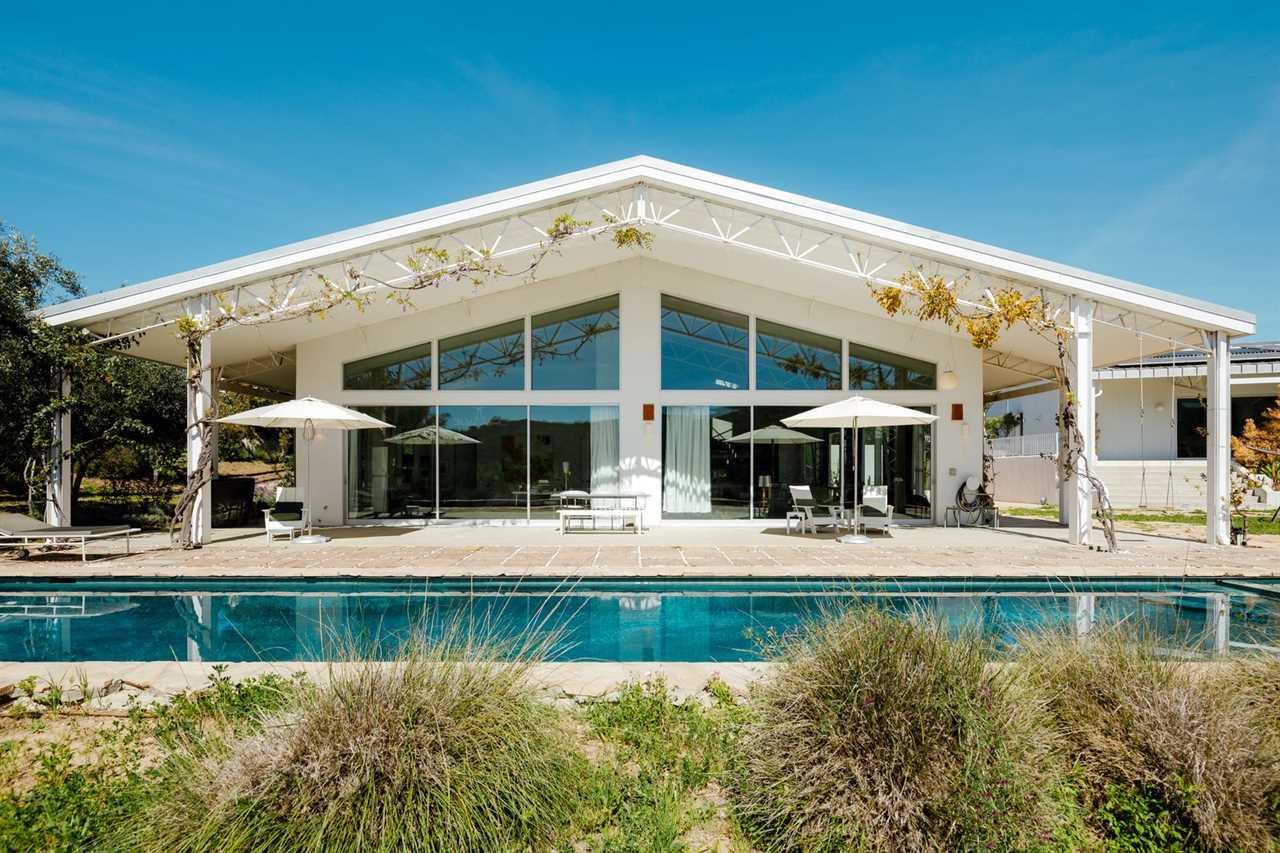 Overlooking Topanga Canyon, This $3M Barbara Bestor Home Just Listed for the First Time