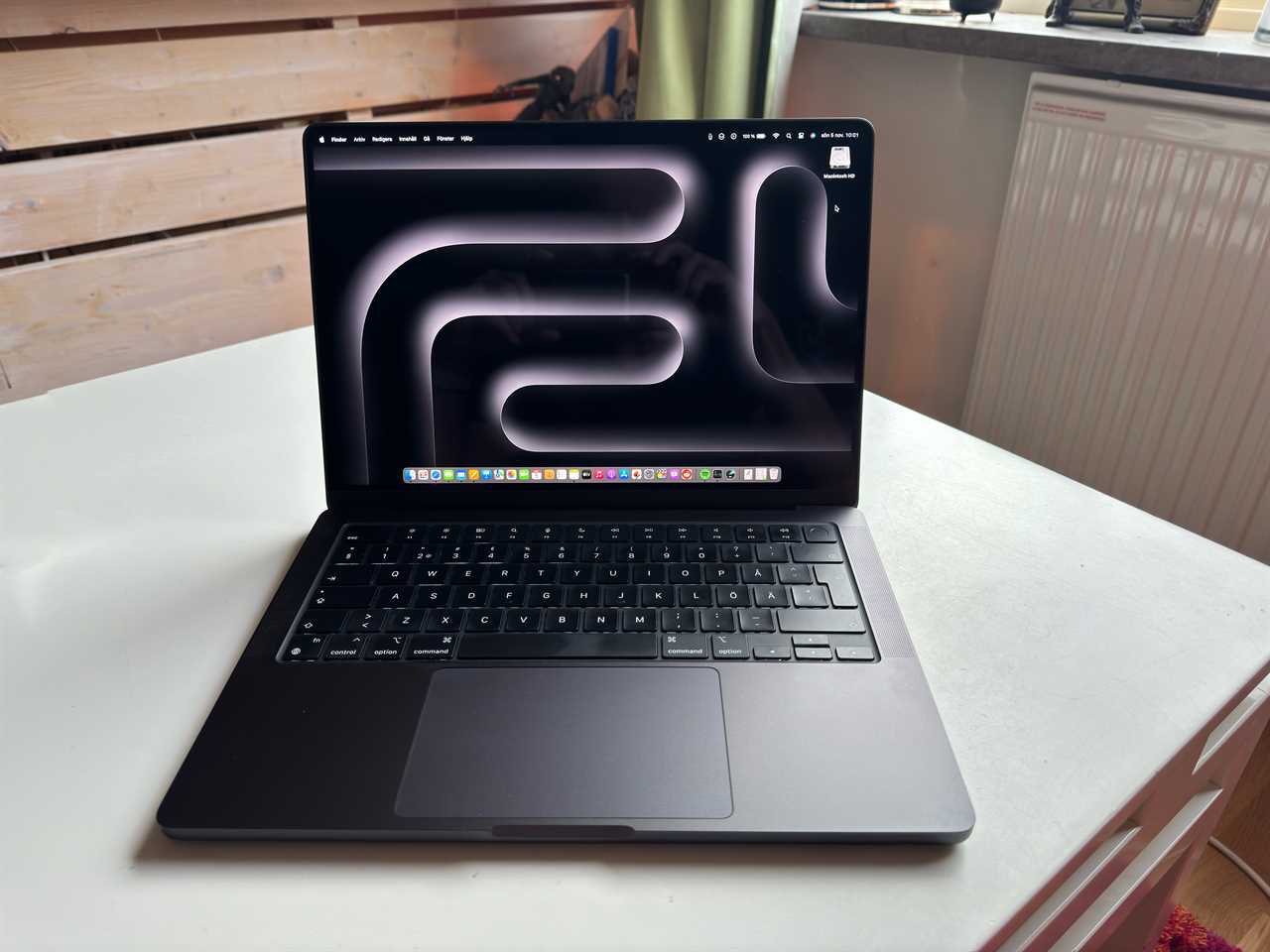 Apple 14-inch MacBook Pro (M5, 2025) - Best MacBook for Student Power Users