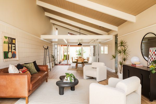 For $1.5M, You Can Pick Up a Pair of Midcentury Homes in Long Beach