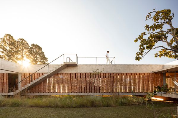 This Might Be the Breeziest Brick Home We’ve Ever Seen