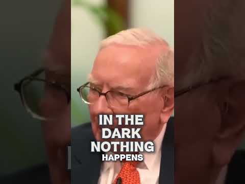 The Best Investment You Can Make 💡 | Warren Buffett’s Powerful Success Tips