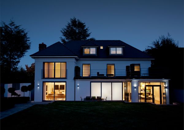 CLiC’s technology maintains clarity and daylight in privacy mode, while still obscuring visibility from the exterior.