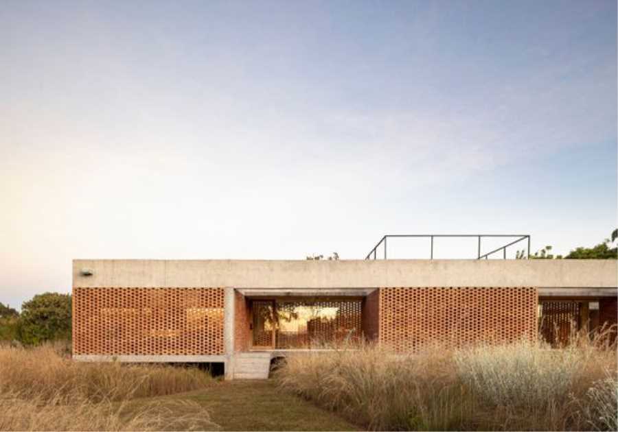 This Might Be the Breeziest Brick Home We’ve Ever Seen