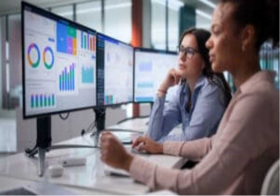 ICO Warns SMEs: one month to comply with new Data Complaints Law