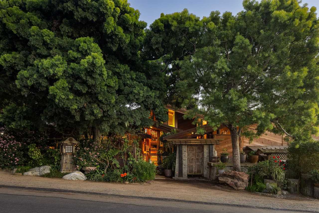 Kendrick Bangs Kellogg Reimagined This $4.5M San Diego Home for a Pair of Artists