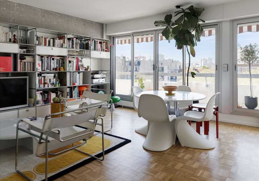 In Paris, a ’70s Flat With Skyline Views Seeks €570K