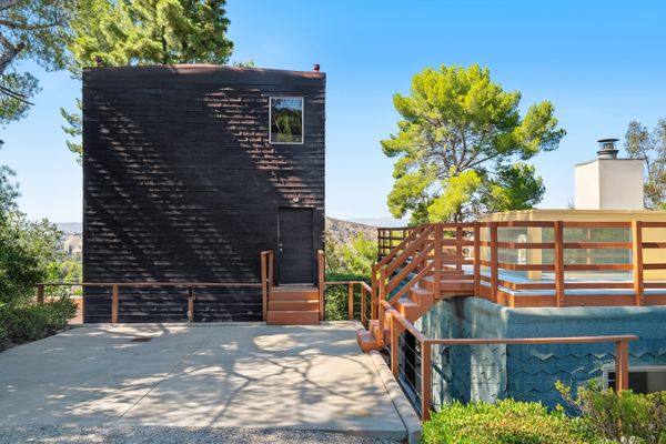One of Frank Gehry’s Early L.A. Homes Just Hit the Market for $1.7M