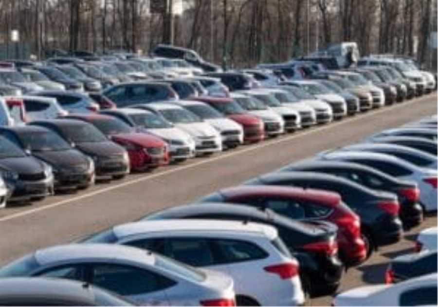 UK vehicle production falls 7.5% to 385,979 units in first half
