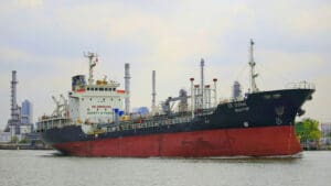 EY: UK faces recession in 2027 if Strait of Hormuz stays shut