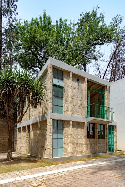 In an Area of Mexico Known for Ajalpan Brick, She Leaned In