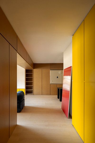 A Pink Stair Punctuates a Family’s Renovated 720-Square-Foot Madrid Apartment